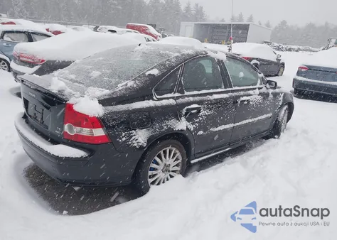 2006 Volvo S40 T5 from USA, damaged, VIN YV1MH682862221940